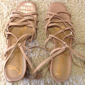 NWOT Sam Edelman 9M "Daffodil" Strappy, Ankle wrap sandals; Chic, Quiet Lux Sexy